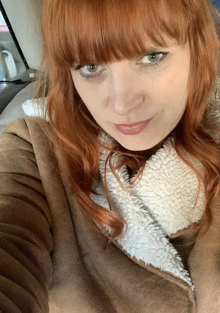 Я Ксения, 37, знакомлюсь для открытые отношения в Екатеринбурге