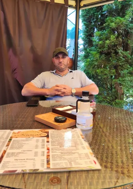 Я Артем, 39, знакомлюсь для общения в Нальчике