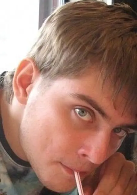 Я Саша, 42, знакомлюсь на одну ночь в Одинцово