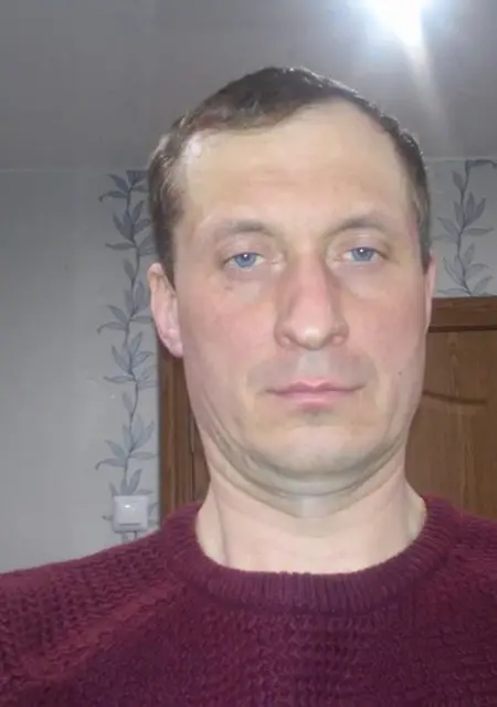 Андрей из Слободского, мне 50, познакомлюсь на одну ночь