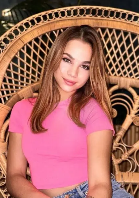 Я Марина, 28, знакомлюсь для общения в Мурманске