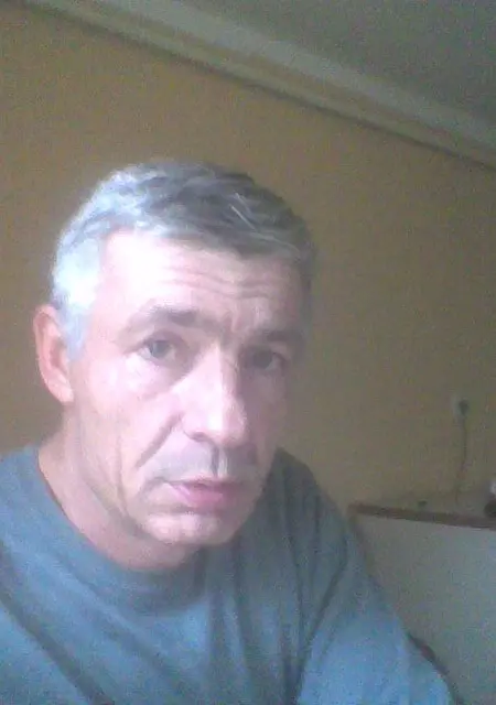 Валера из Одессы, мне 61, познакомлюсь для общения