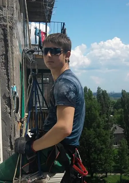 Я Антон, 37, знакомлюсь для постоянных отношений в Макеевке