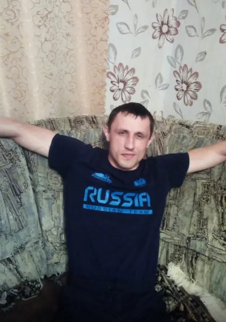 Я Сергей, 40, из Новосибирска, ищу знакомства без обязательств