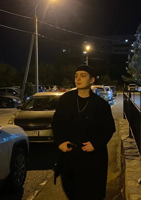 Я Степан, 19, знакомлюсь без обязательств в Омске