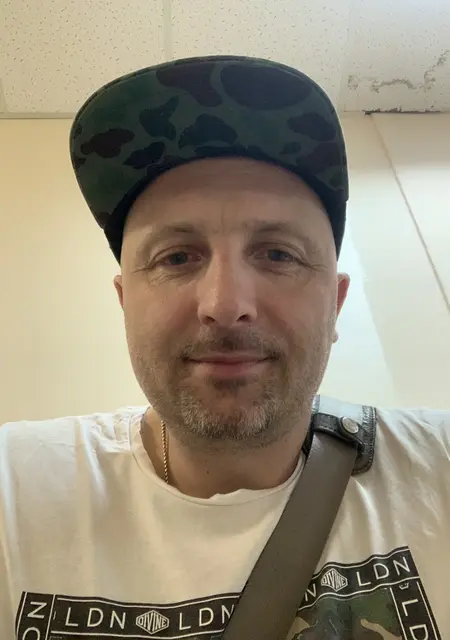 Сергей из Сочи, мне 40, познакомлюсь для общения