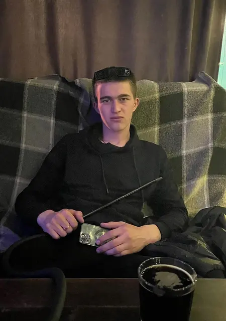 Я Кирилл, 21, знакомлюсь без обязательств в Чите