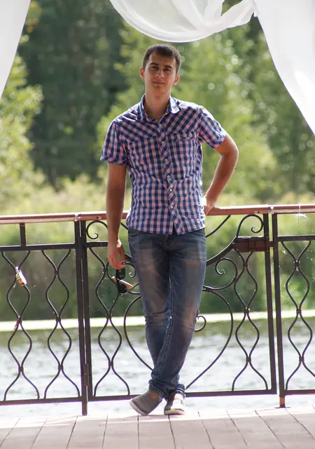 Валера из Орла, мне 36, познакомлюсь без обязательств