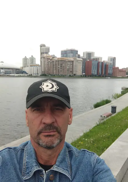 Баха из Екатеринбурга, мне 55, познакомлюсь без обязательств