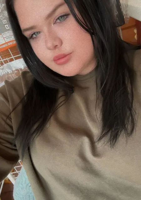 Я Милана, 25, из Новошахтинска, ищу знакомства на одну ночь