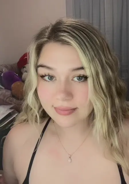 Лика из Омска, мне 32, познакомлюсь для совместных путешествий