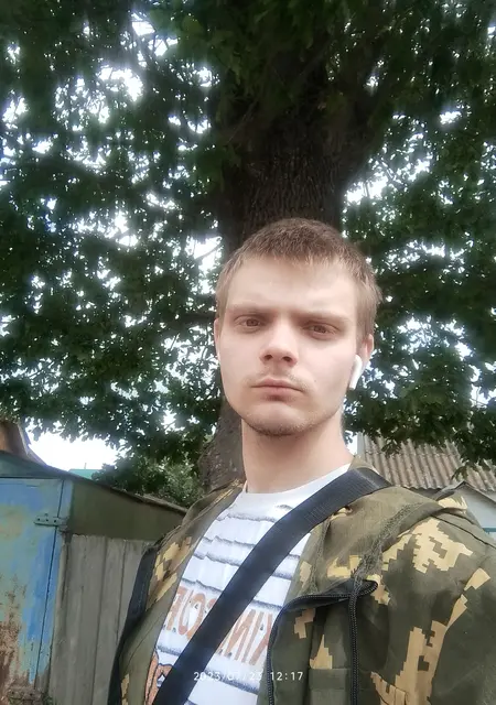 Игорь из Рославля, мне 23, познакомлюсь на одну ночь