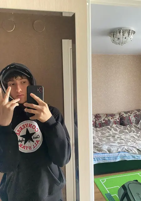 Ярослав из Калуги, ищу на сайте знакомства на одну ночь