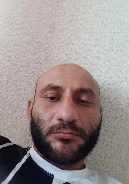 Я Сурен, 35, знакомлюсь без обязательств в Батайске