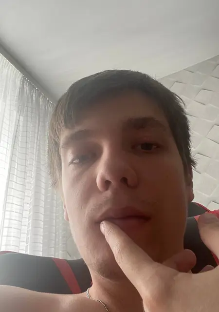 Влад из Арзамаса, мне 23, познакомлюсь на одну ночь