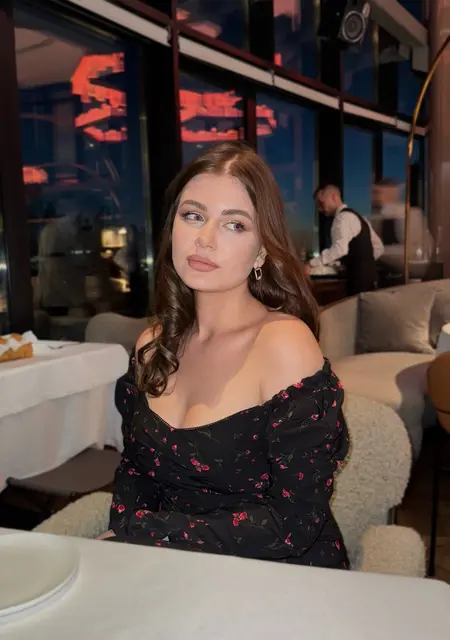 Я Mii, 26, знакомлюсь для открытые отношения в Санкт-Петербурге