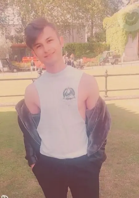 Я Iulian, 26, из Лондона, ищу знакомство