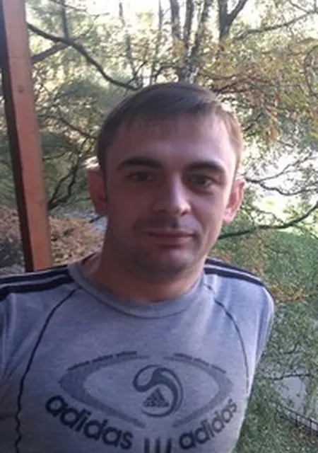 Я Артем, 42, знакомлюсь на одну ночь в Североморске