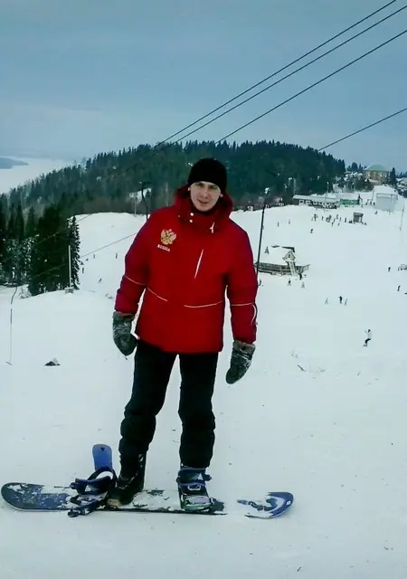 Я Виталий, 40, из Полазны, ищу знакомства на одну ночь