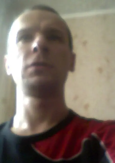 Я Денис, 43, из Ленинска-Кузнецкого, ищу знакомства на одну ночь