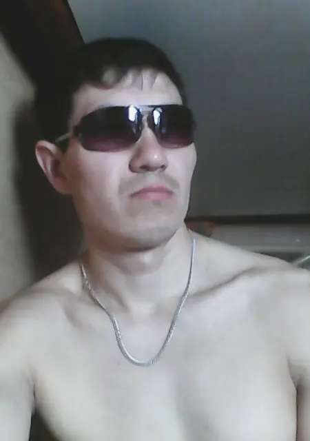 Я Oskar, 41, знакомлюсь для дружбы в Пуровске