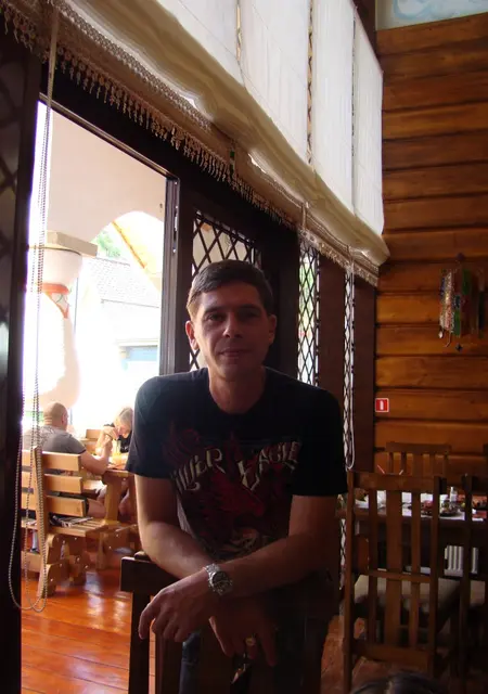 Антон из Рязани, ищу на сайте знакомства на одну ночь