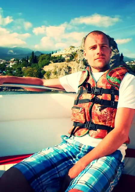 Павел из Ухты, ищу на сайте приятное времяпровождение