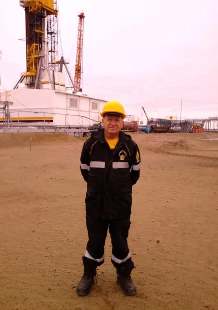 Александр из Астрахани, ищу на сайте знакомства без обязательств