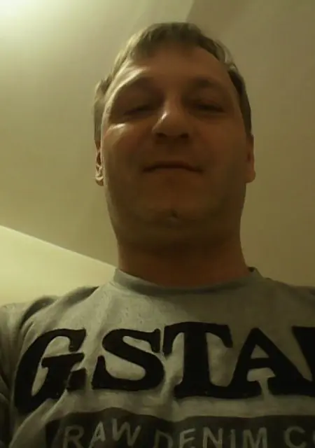 Aleks из Кировска, ищу на сайте знакомства на одну ночь