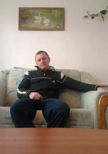 Я Анатолий, 50 років з Дніпра, шукаю знайомство для постійних стосунків