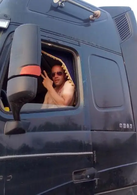 Алексей из Железногорска-Илимского, мне 45, познакомлюсь без обязательств