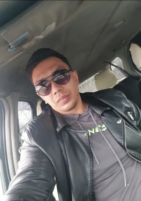 Я Константин, 31, из Комсомольска-на-Амуре, ищу знакомства на одну ночь