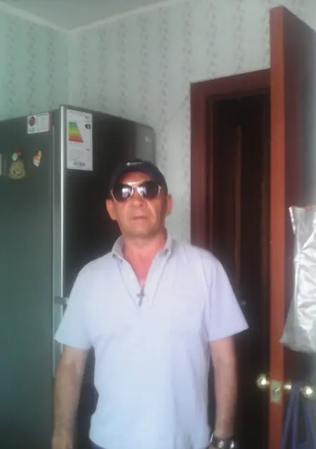 Я Валера, 59, знакомлюсь на одну ночь в Йошкар-Оле