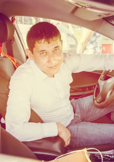 Я Артур, 30, из Салавата, ищу знакомство для приятного времяпровождения