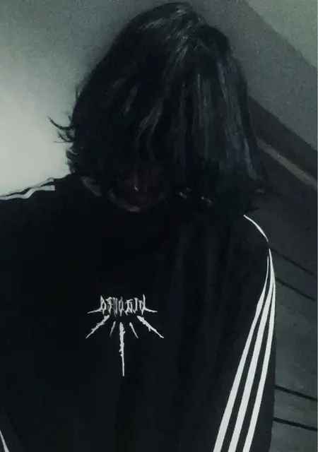 Я Тёма, 20, из Ижевска, ищу знакомство для дружбы