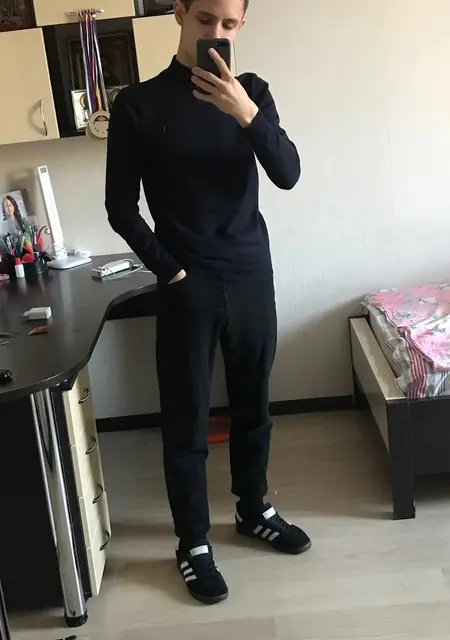 Я Макс, 19, знакомлюсь без обязательств в Сургуте