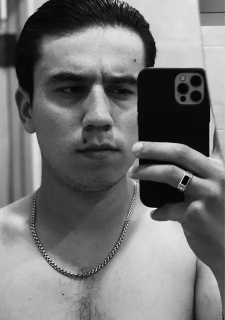 Шер из Санкт-Петербурга, мне 21, познакомлюсь на одну ночь