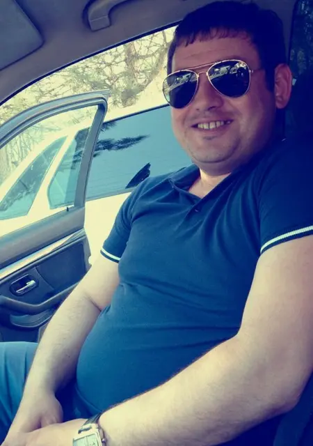 Safron из Армавира, мне 38, познакомлюсь на одну ночь