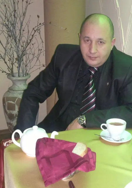 Андрей из Нового Уренгоя, мне 53, познакомлюсь на одну ночь