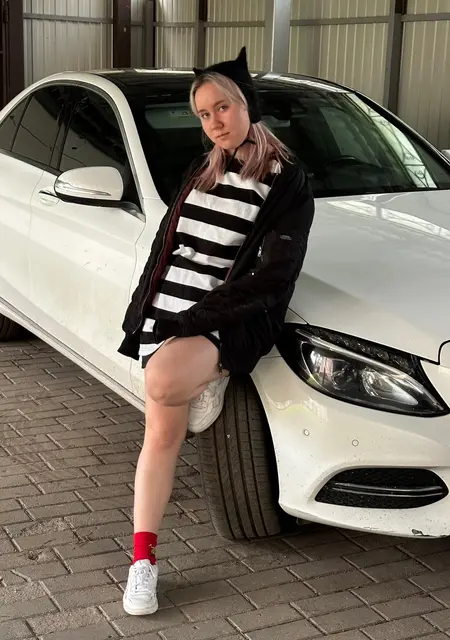 Я Александра, 20, из Жуковского, ищу знакомства на одну ночь