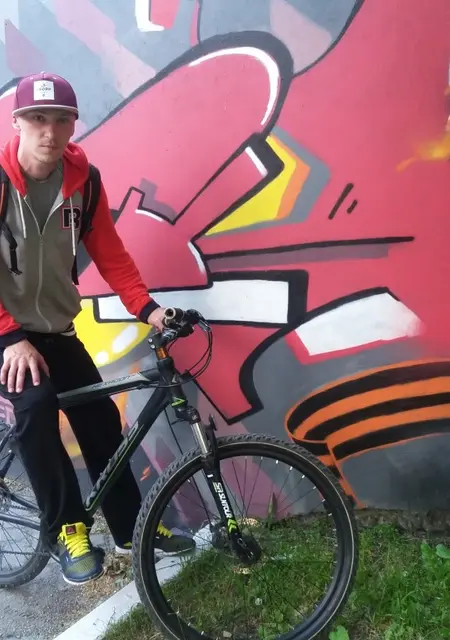 Артём из Ханты-Мансийска, ищу на сайте знакомства без обязательств