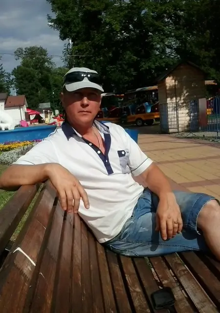 Владимир из Майкопа, ищу на сайте знакомства на одну ночь