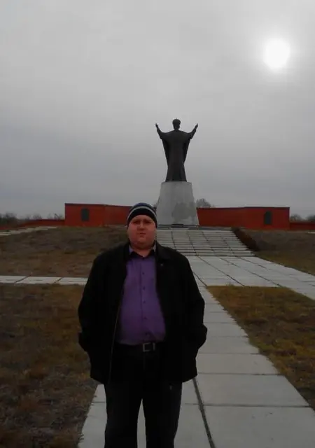 Я Антон, 40, знакомлюсь для общения в Тюмени