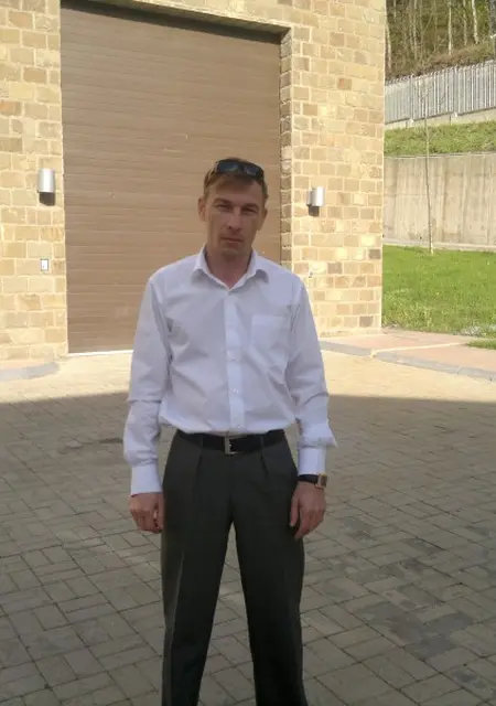 Я Vitalik, 47, знакомлюсь для приятного времяпровождения в Сочи