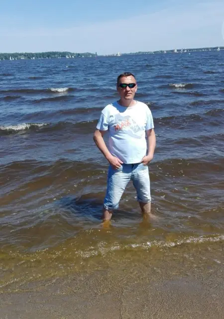 Я Krzysztof, 43, из Варшавы, ищу знакомство