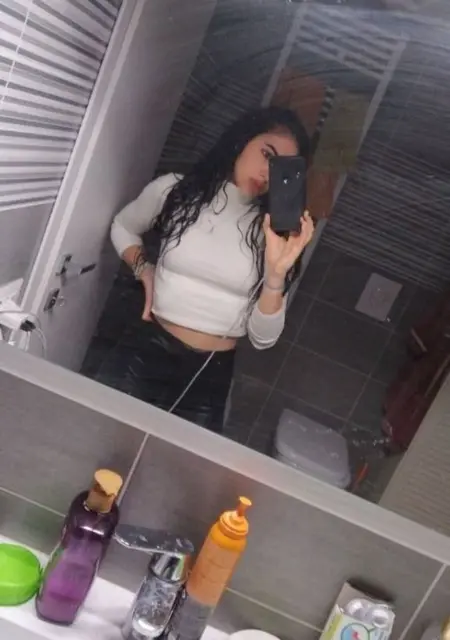 Relativismoalessia из Рима, ищу на сайте дружбу