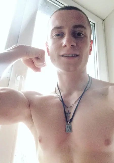 Я Илья, 30, из Тамбова, ищу знакомства без обязательств