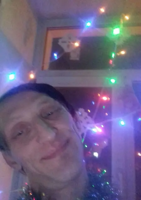 Артём из Абакана, ищу на сайте знакомства без обязательств