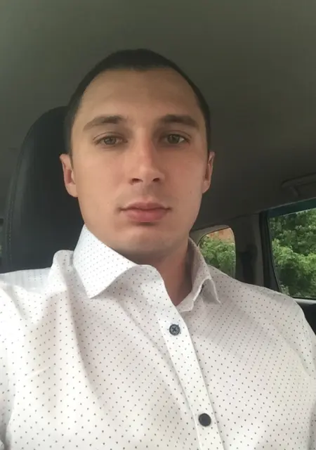 Александр из Омска, мне 29, познакомлюсь для постоянных отношений