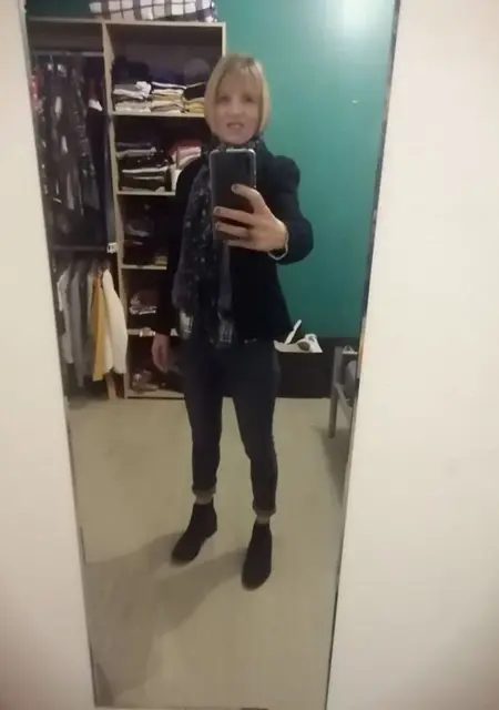 Я Gaelle, 41, знакомлюсь в Париже